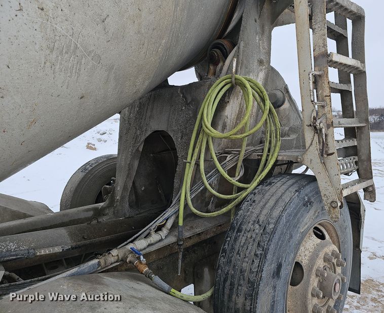 image for item DW3131 1987 Autocar ready mix truck