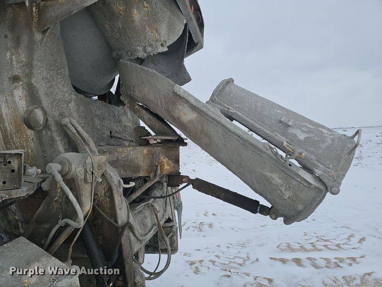 image for item DW3131 1987 Autocar ready mix truck