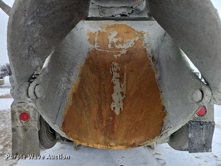 image for item DW3131 1987 Autocar ready mix truck