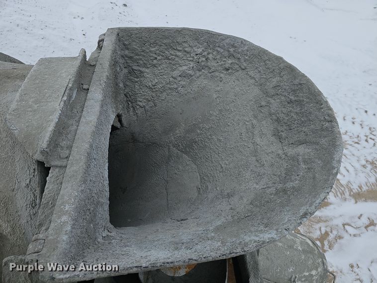 image for item DW3131 1987 Autocar ready mix truck