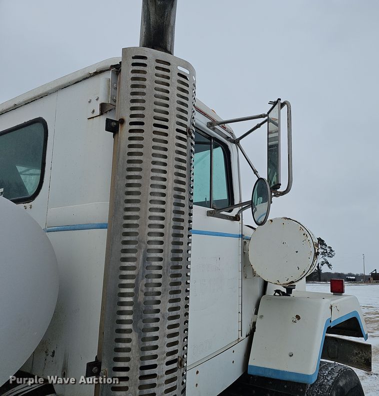 image for item DW3131 1987 Autocar ready mix truck