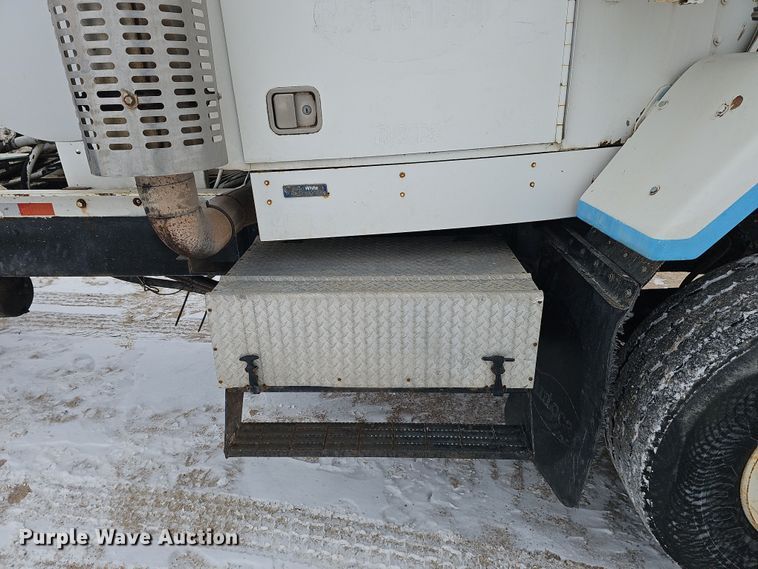 image for item DW3131 1987 Autocar ready mix truck