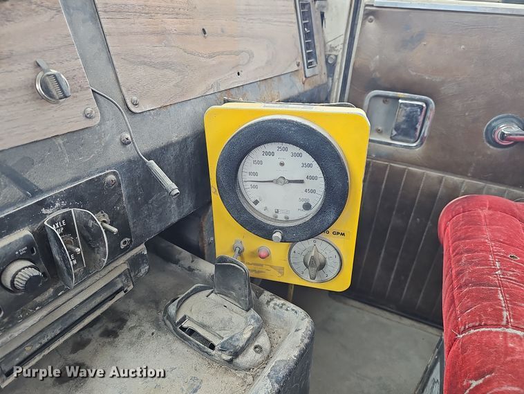 image for item DW3131 1987 Autocar ready mix truck