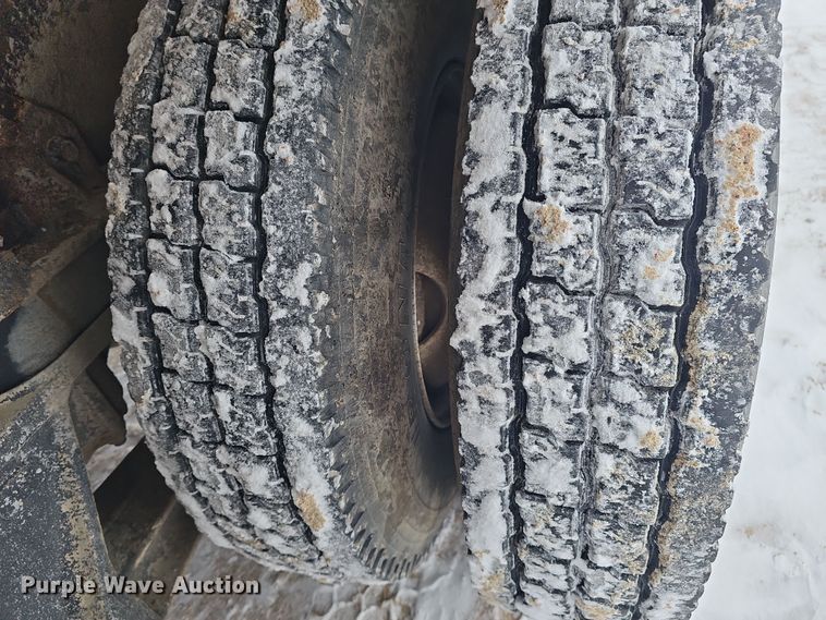 image for item DW3131 1987 Autocar ready mix truck