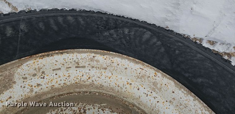 image for item DW3131 1987 Autocar ready mix truck