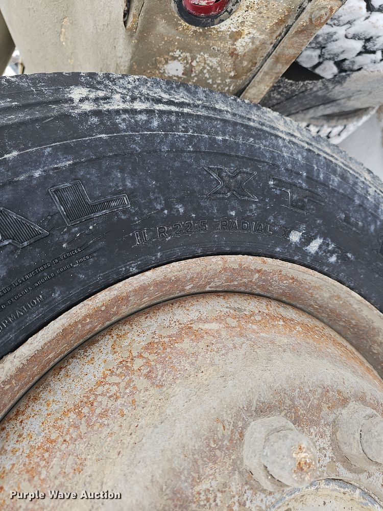 image for item DW3131 1987 Autocar ready mix truck