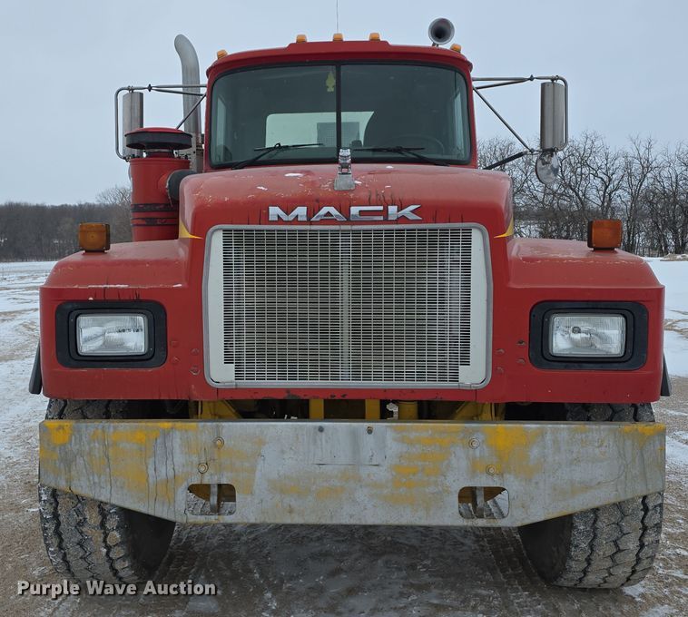 image for item DW3132 1998 Mack RD690S ready mix truck