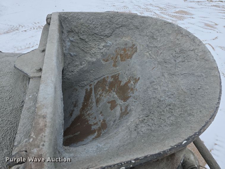 image for item DW3132 1998 Mack RD690S ready mix truck