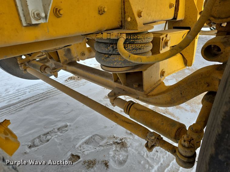 image for item DW3132 1998 Mack RD690S ready mix truck