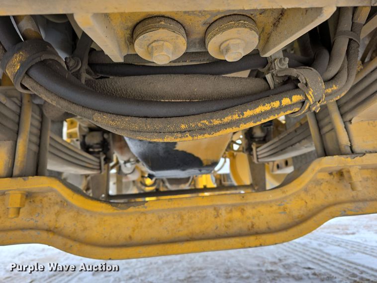 image for item DW3132 1998 Mack RD690S ready mix truck