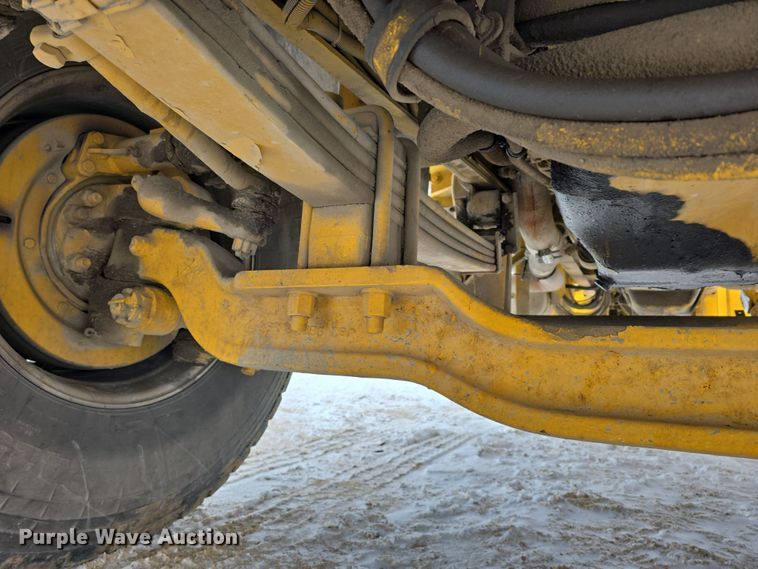 image for item DW3132 1998 Mack RD690S ready mix truck