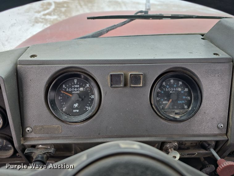 image for item DW3132 1998 Mack RD690S ready mix truck