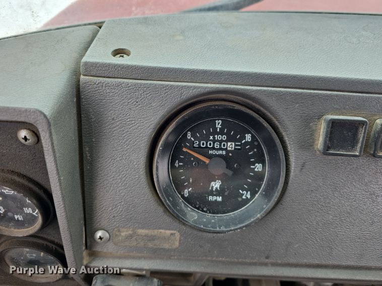 image for item DW3132 1998 Mack RD690S ready mix truck