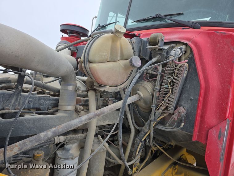 image for item DW3132 1998 Mack RD690S ready mix truck