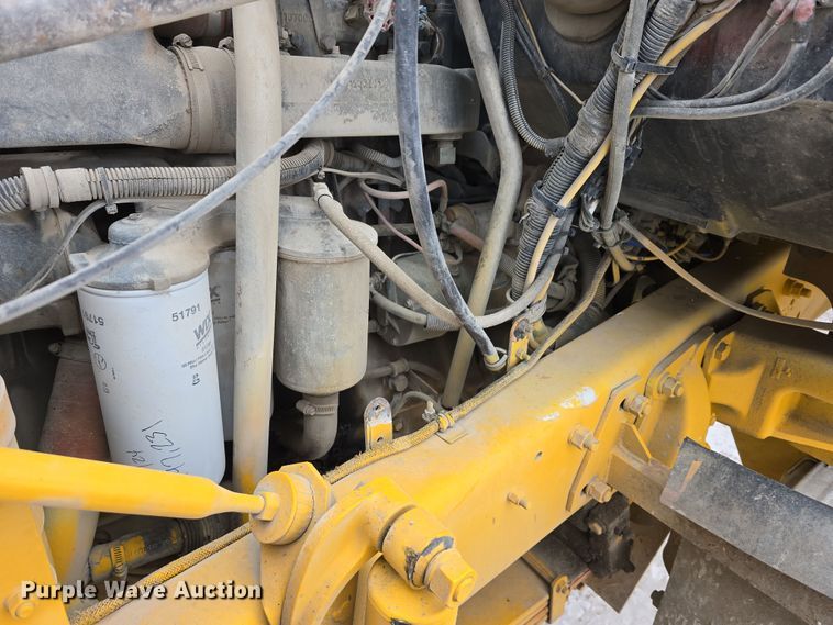 image for item DW3132 1998 Mack RD690S ready mix truck