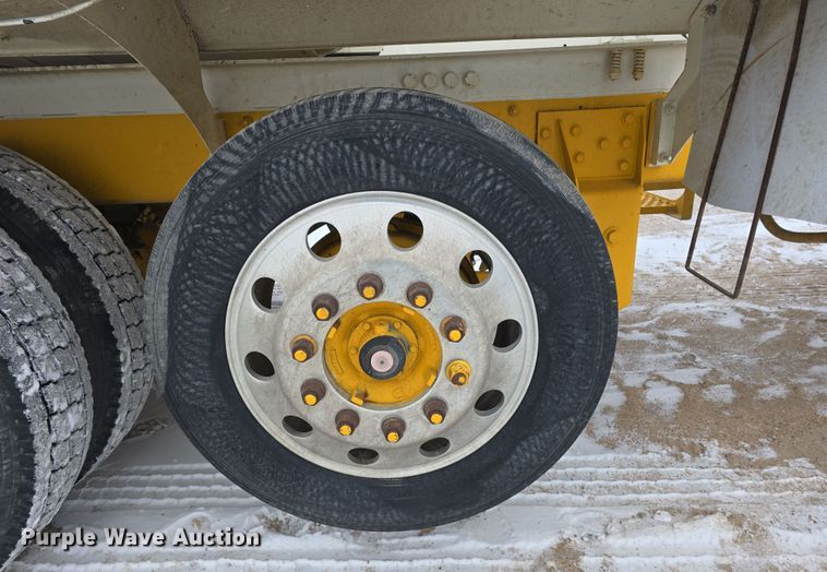 image for item DW3132 1998 Mack RD690S ready mix truck