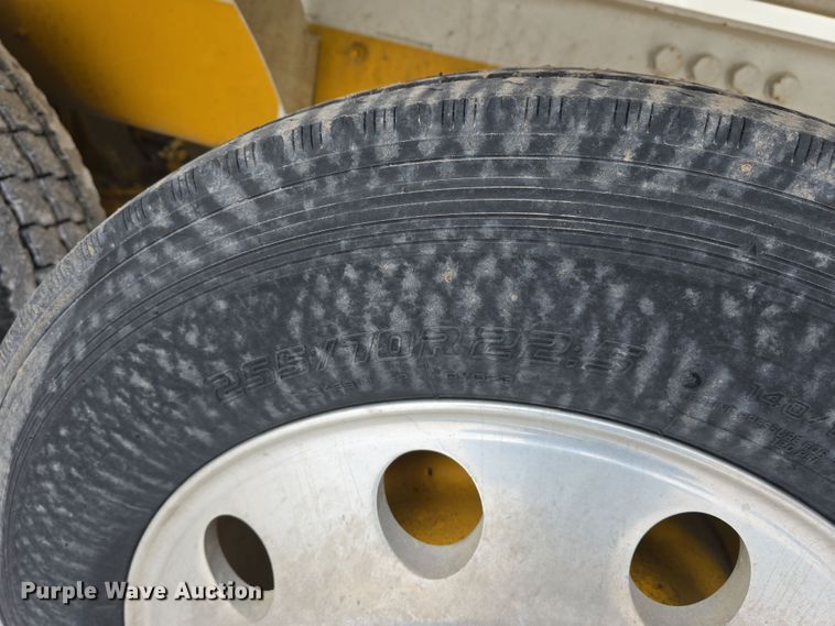 image for item DW3132 1998 Mack RD690S ready mix truck