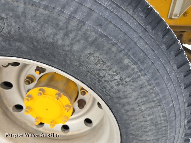 image for item DW3132 1998 Mack RD690S ready mix truck