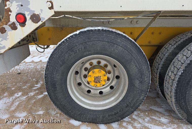 image for item DW3132 1998 Mack RD690S ready mix truck