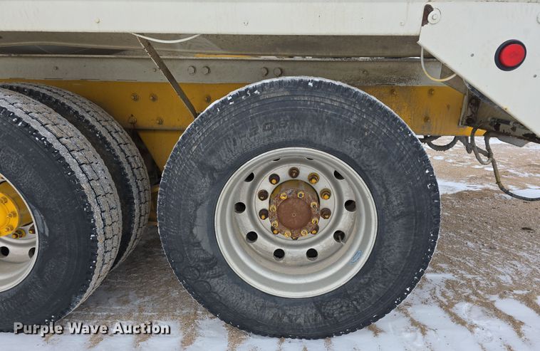 image for item DW3132 1998 Mack RD690S ready mix truck