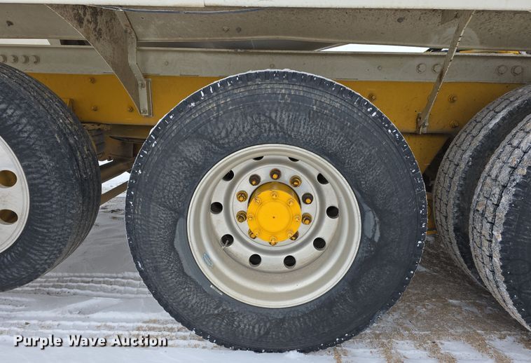 image for item DW3132 1998 Mack RD690S ready mix truck