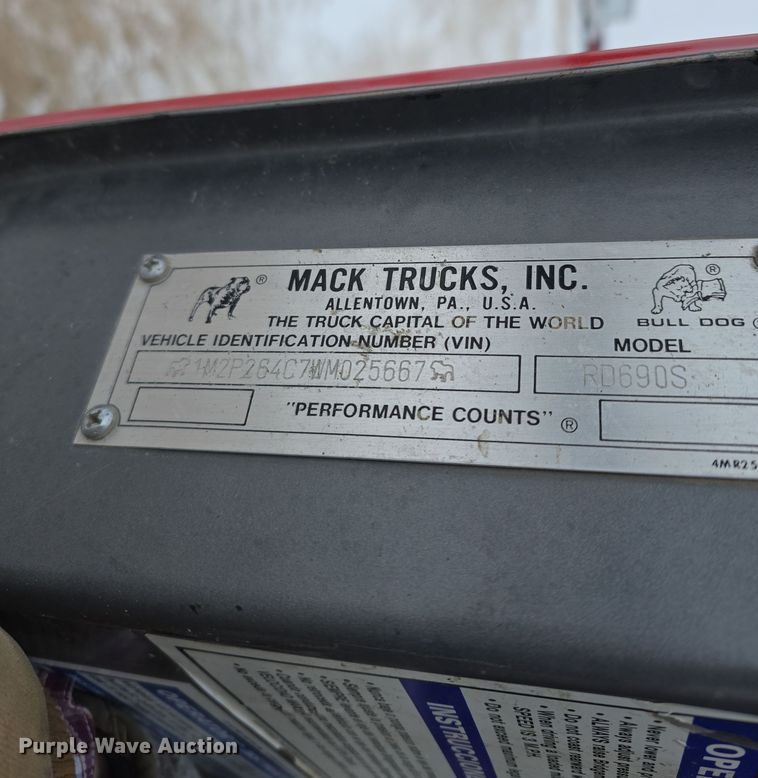 image for item DW3132 1998 Mack RD690S ready mix truck