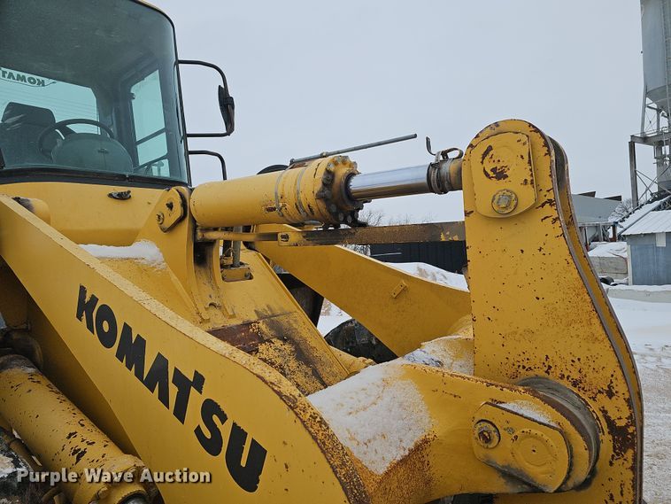 image for item DW3133 1999 Komatsu WA320-3MC wheel loader