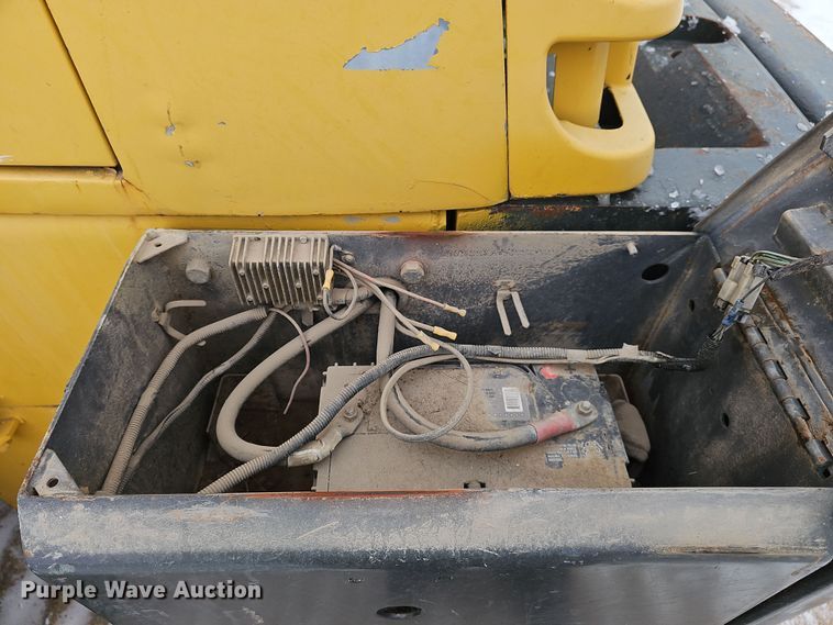 image for item DW3133 1999 Komatsu WA320-3MC wheel loader