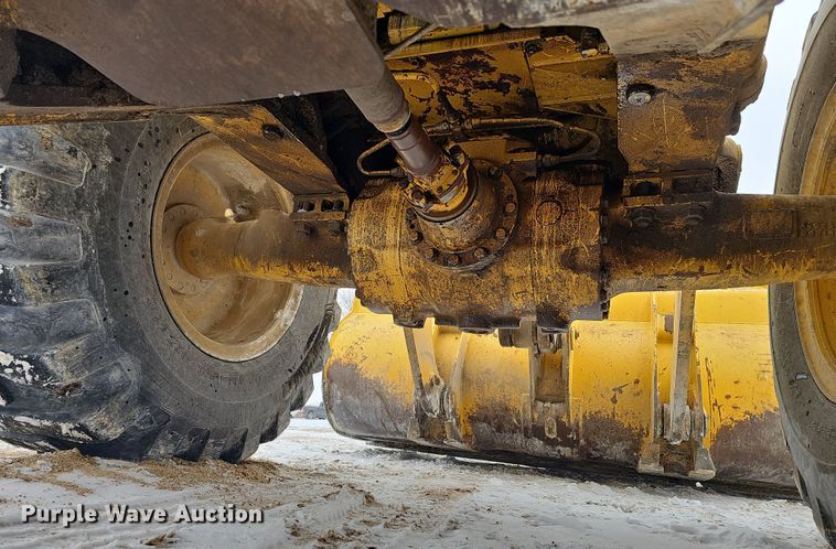 image for item DW3133 1999 Komatsu WA320-3MC wheel loader