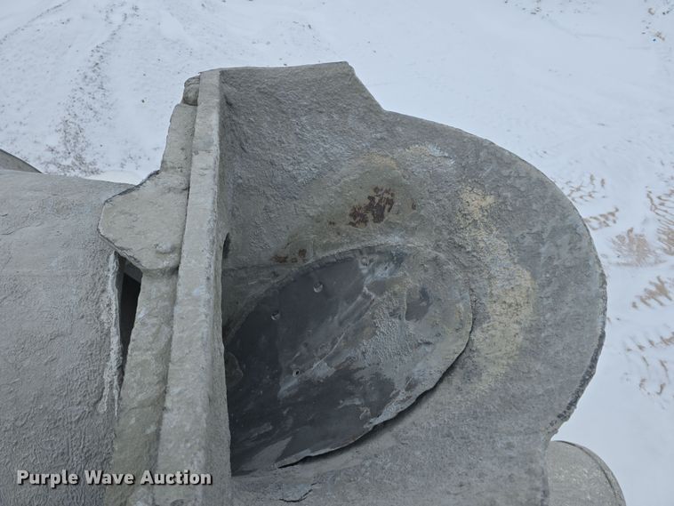 image for item DW3134 1999 International Paystar 5000 ready mix truck