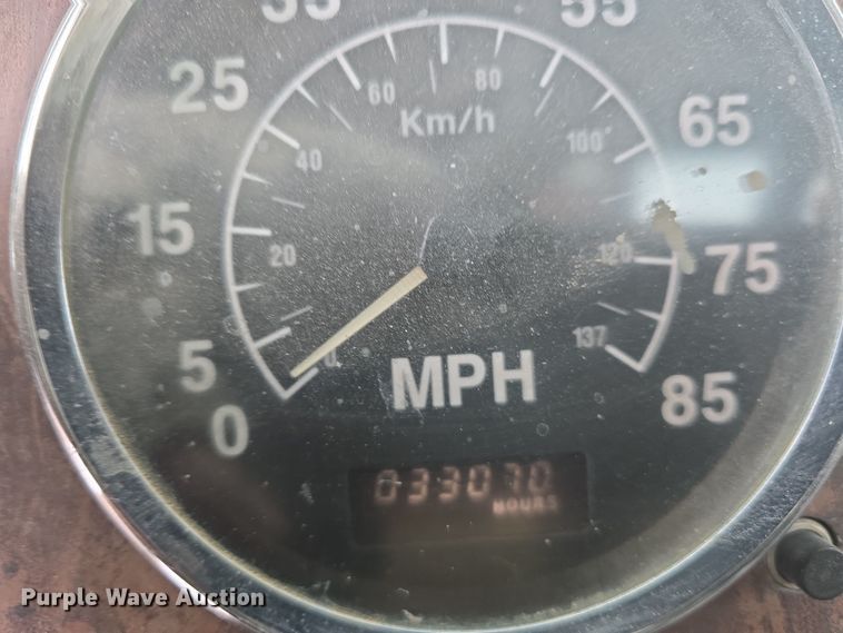 image for item DW3134 1999 International Paystar 5000 ready mix truck