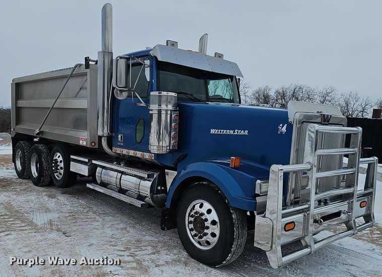 image for item DW3138 2014 Western Star 4900 EX glider kit dump truck