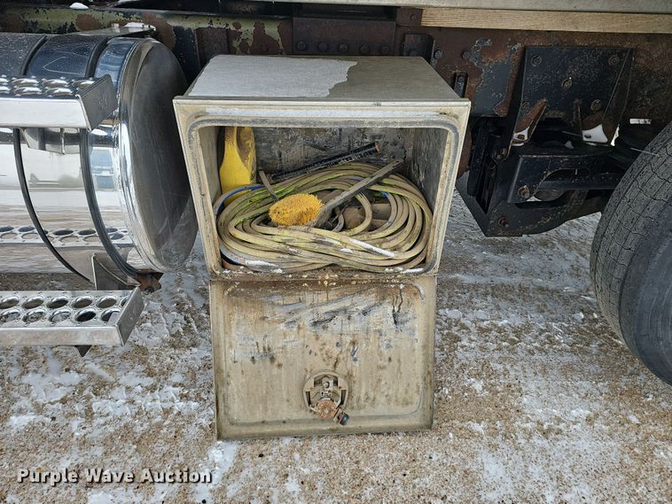 image for item DW3138 2014 Western Star 4900 EX glider kit dump truck