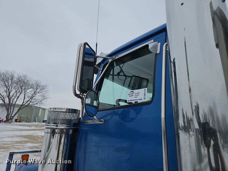 image for item DW3138 2014 Western Star 4900 EX glider kit dump truck