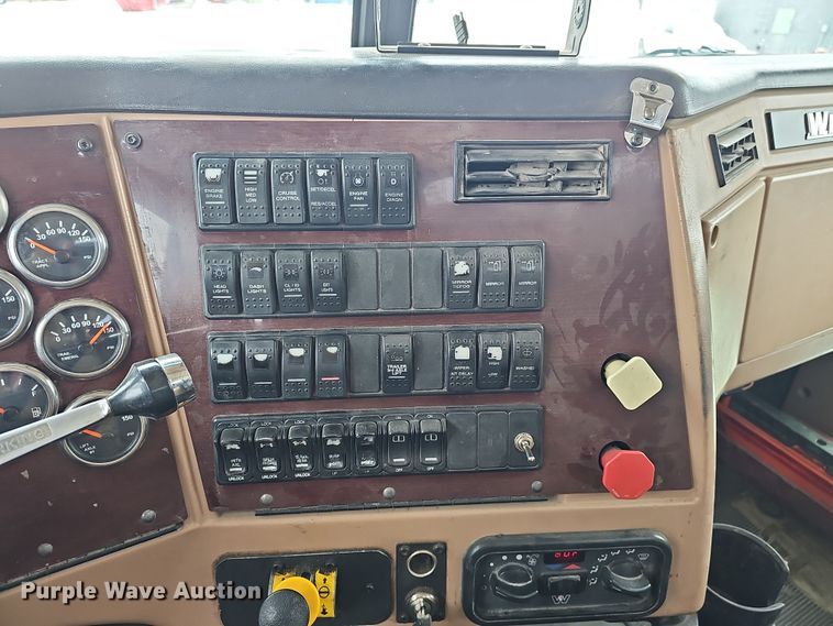 image for item DW3138 2014 Western Star 4900 EX glider kit dump truck