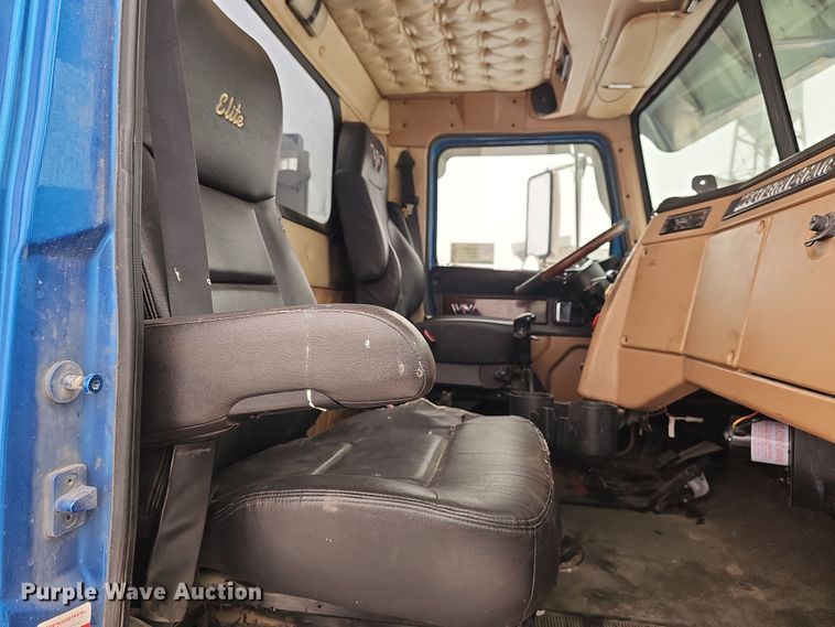 image for item DW3138 2014 Western Star 4900 EX glider kit dump truck