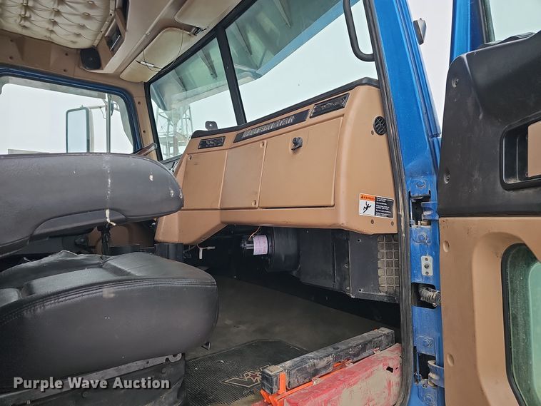 image for item DW3138 2014 Western Star 4900 EX glider kit dump truck