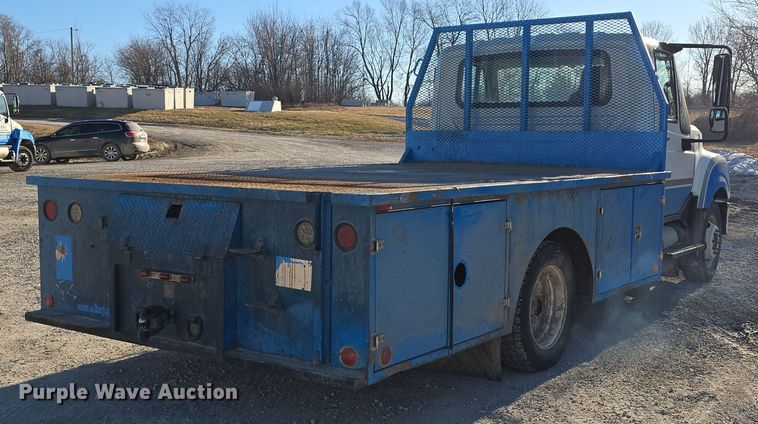 image for item DW3142 2013 International TerraStar flatbed truck