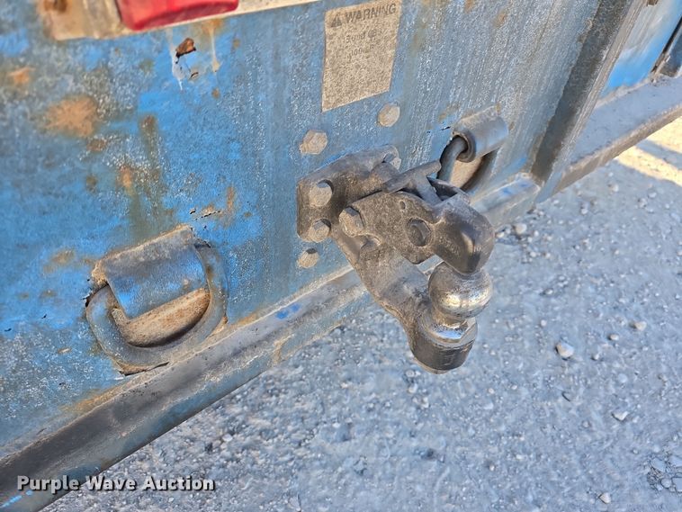 image for item DW3142 2013 International TerraStar flatbed truck