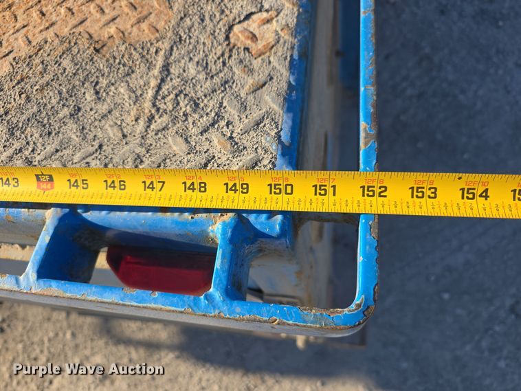 image for item DW3142 2013 International TerraStar flatbed truck