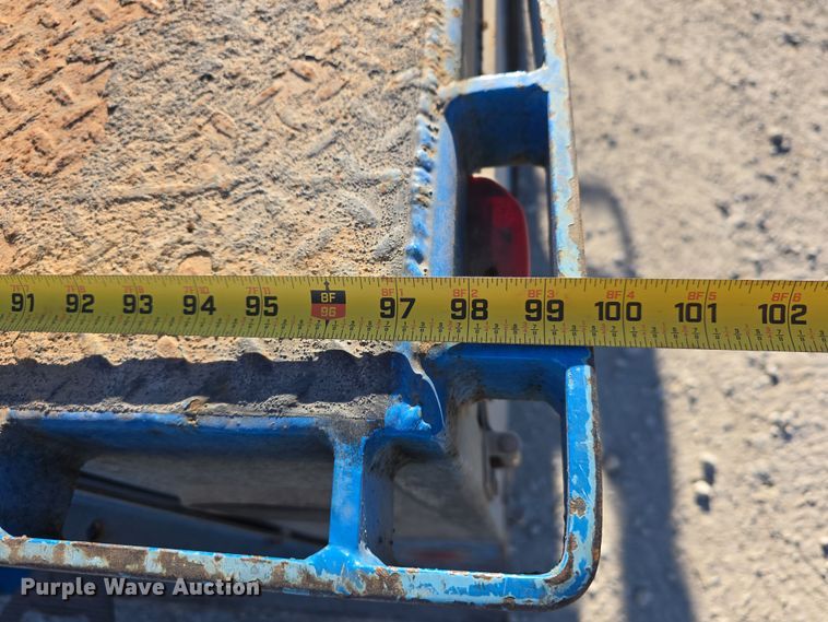 image for item DW3142 2013 International TerraStar flatbed truck