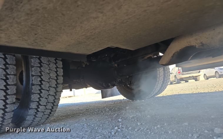 image for item DW3142 2013 International TerraStar flatbed truck