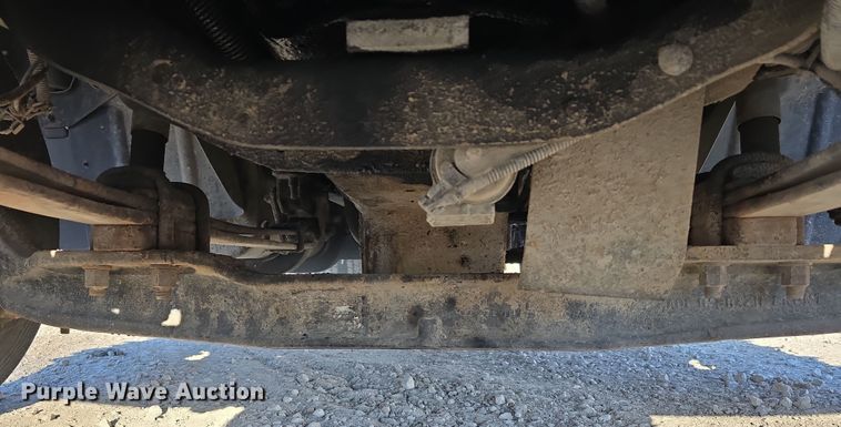 image for item DW3142 2013 International TerraStar flatbed truck