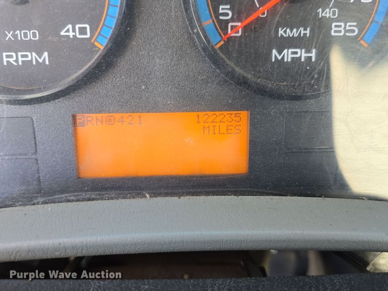 image for item DW3142 2013 International TerraStar flatbed truck