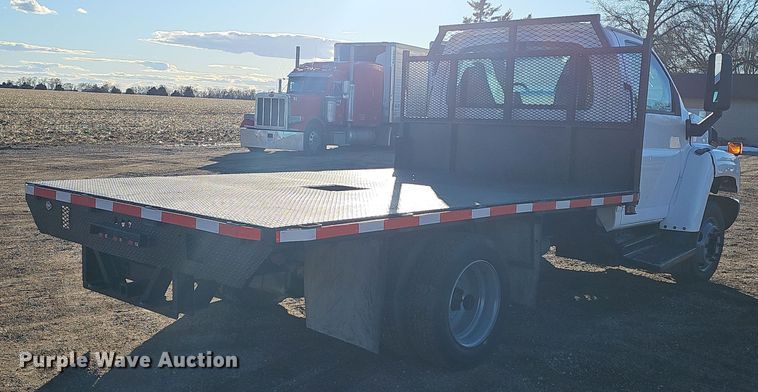 image for item DW3164 2003 GMC C4500 flatbed truck