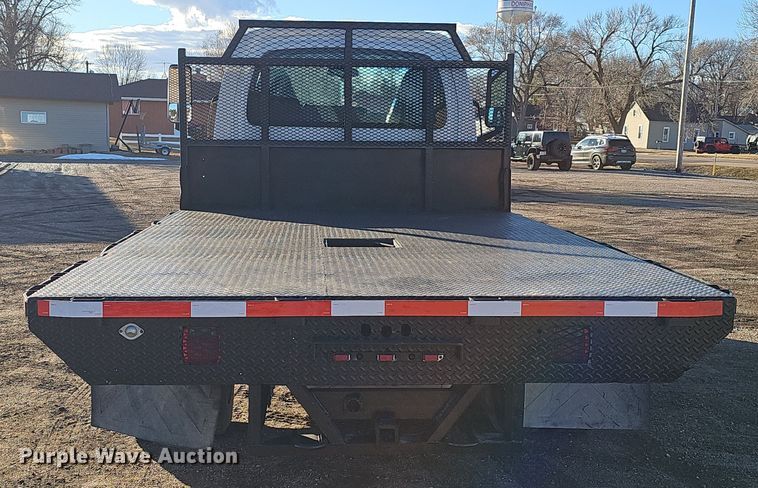 image for item DW3164 2003 GMC C4500 flatbed truck