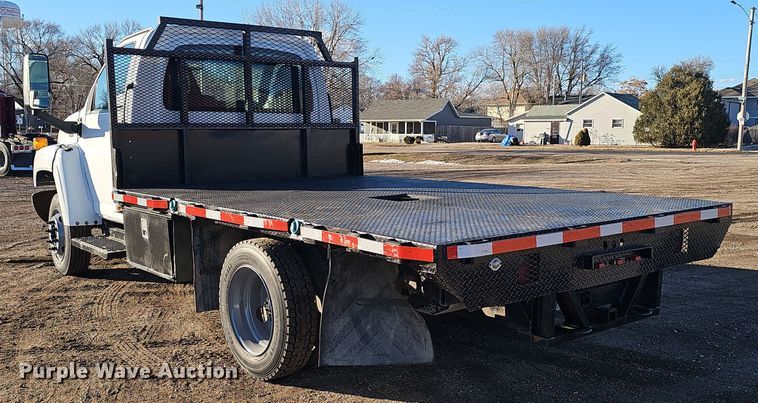 image for item DW3164 2003 GMC C4500 flatbed truck