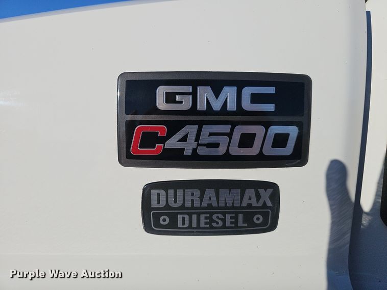 image for item DW3164 2003 GMC C4500 flatbed truck