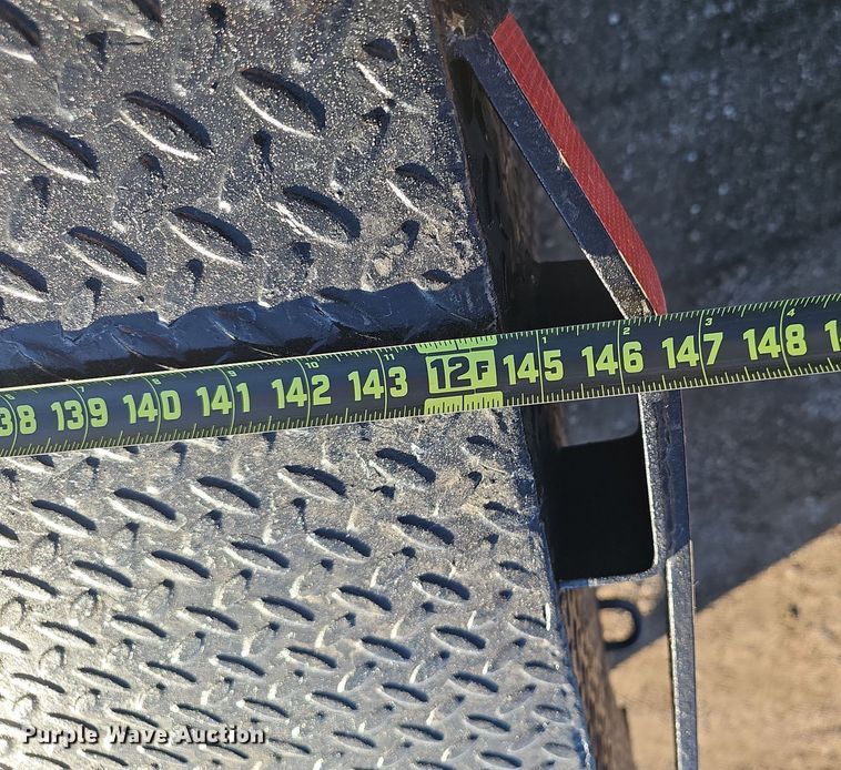 image for item DW3164 2003 GMC C4500 flatbed truck