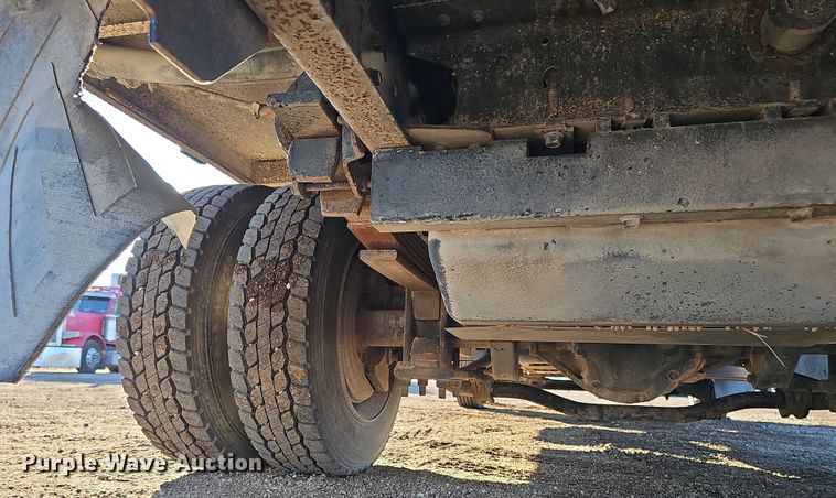 image for item DW3164 2003 GMC C4500 flatbed truck